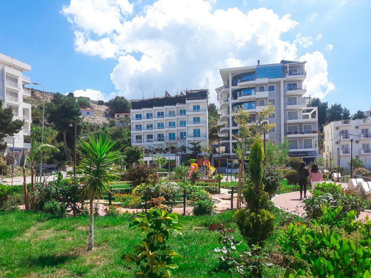 Hotel Sea Breeze Sarandë 외부 사진